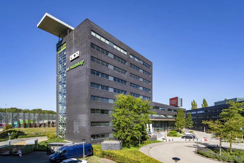 Dr. Holtroplaan Eindhoven buitenzijde.webp